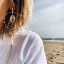Load image into Gallery viewer, Circle Earring